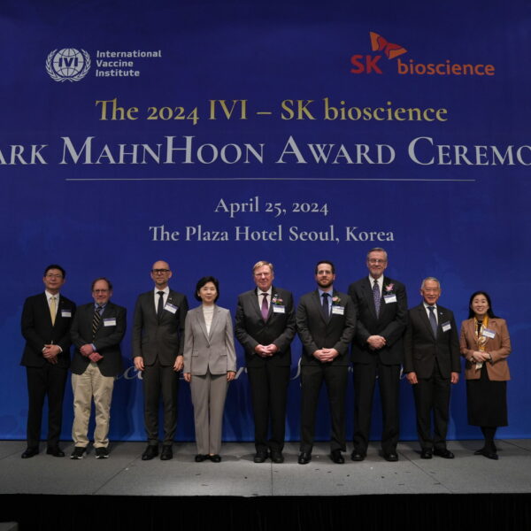 Awardees and dignitaries pose for a commemorative photo at the 2024 IVI – SK bioscience Park MahnHoon Award Ceremony at the Plaza Seoul Hotel on April 25, 2024. From left: Mr. Jae-Yong Ahn, President of SK bioscience; Dr. John Clemens, first Director General of IVI; Dr. Lars Hammarström, Head of the Office of Science & Innovation, Embassy of Sweden in Korea; Dr. Youngmee Jee, Commissioner of the Korea Disease Control and Prevention Agency; Prof. Jan Holmgren, Prof. Jason McLellan, Prof. Barney Graham, Dr. Jerome Kim, Director General of IVI; and Ms. Joy Sakurai, Deputy Chief of Mission, US Embassy, Seoul. Credit: IVI
